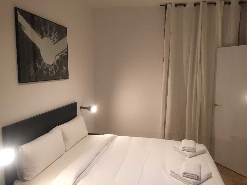L'Escudellers By The Streets Apartment Barcelona Bagian luar foto