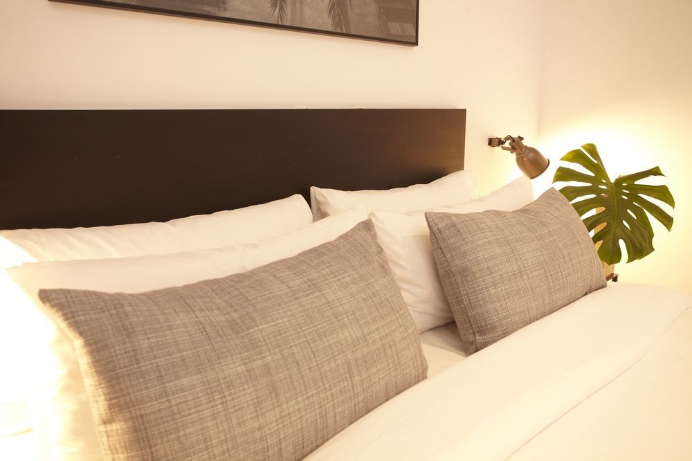 L'Escudellers By The Streets Apartment Barcelona Bagian luar foto
