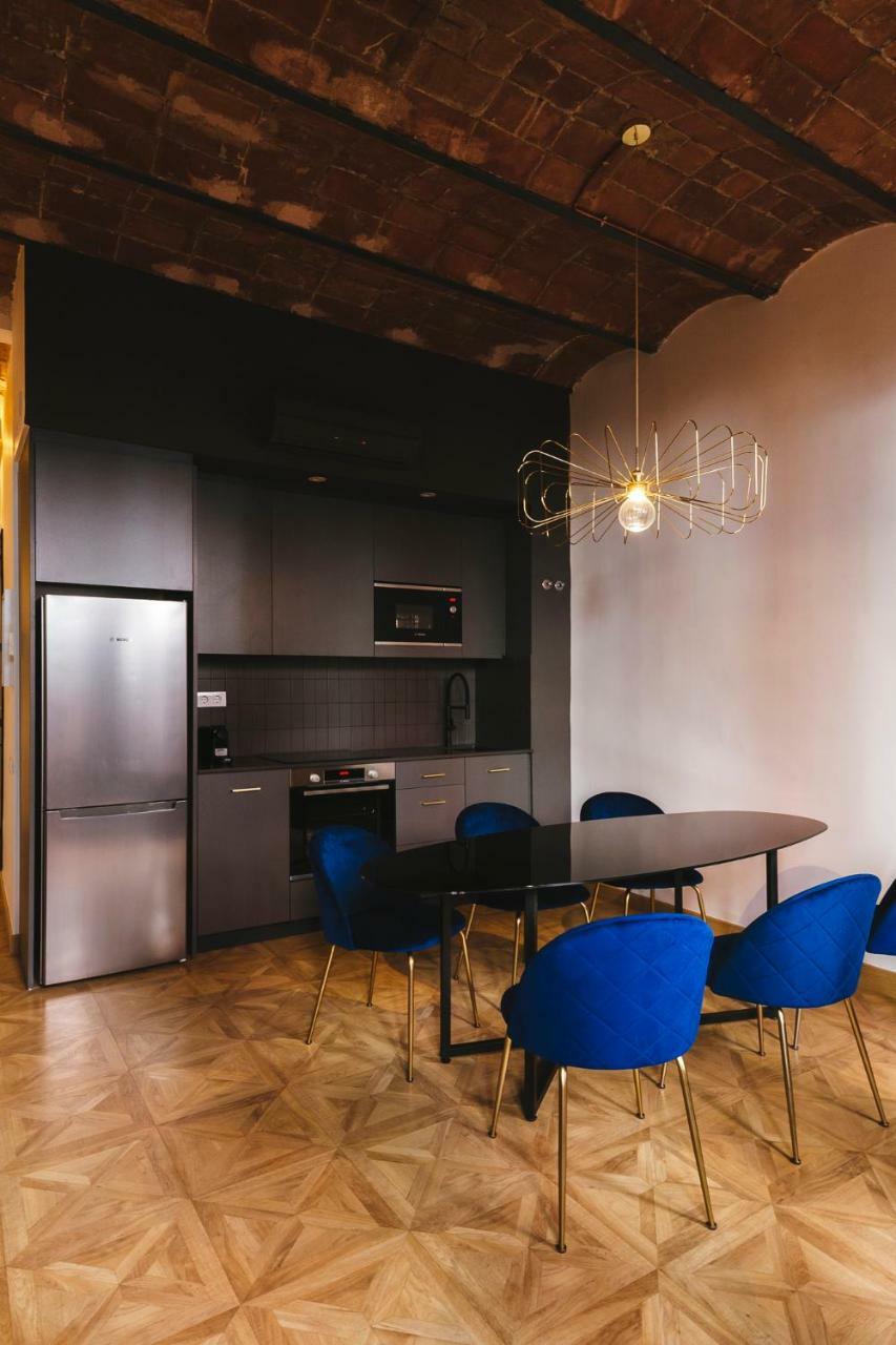 L'Escudellers By The Streets Apartment Barcelona Bagian luar foto