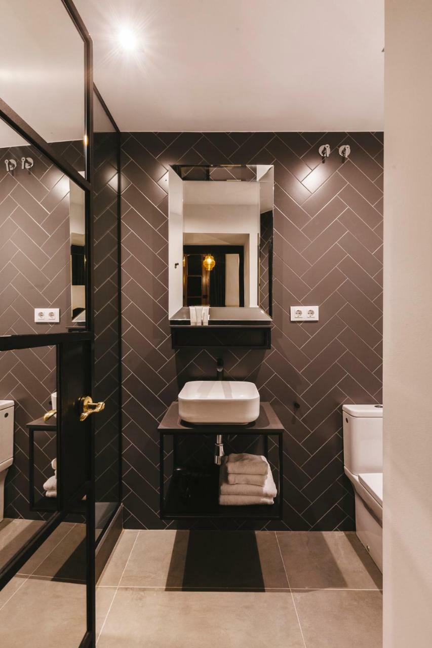 L'Escudellers By The Streets Apartment Barcelona Bagian luar foto